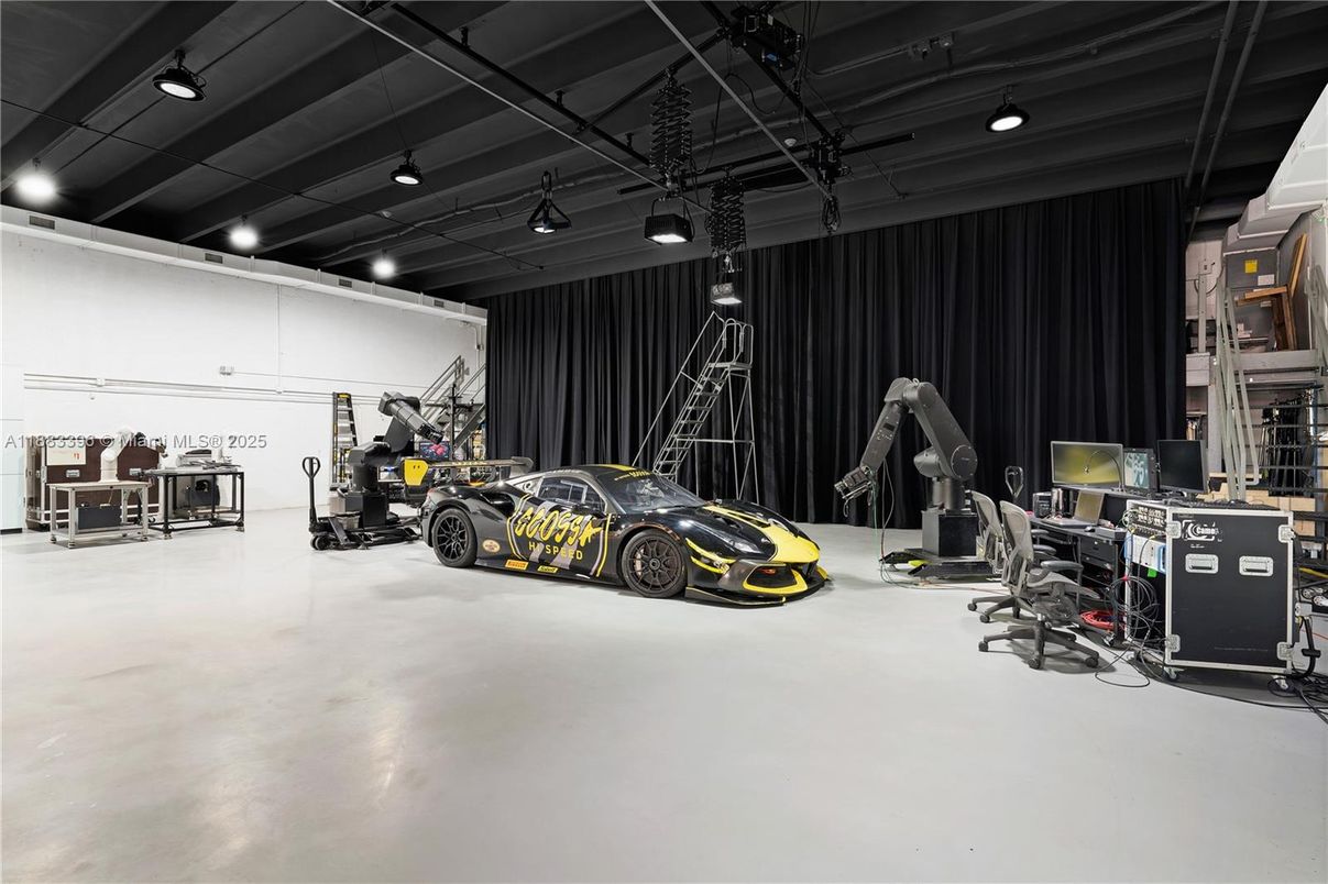 Garage, Interior, Recessed Lighting