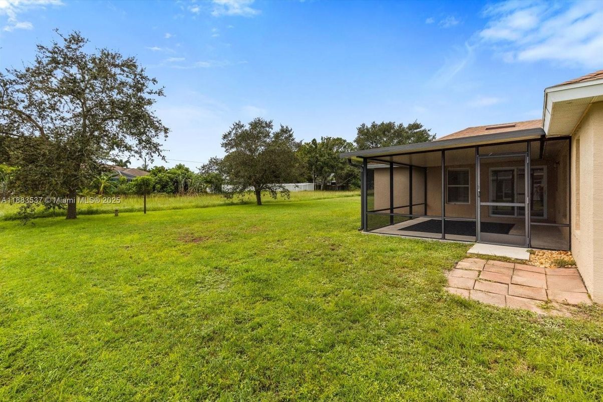 Backyard, Exterior