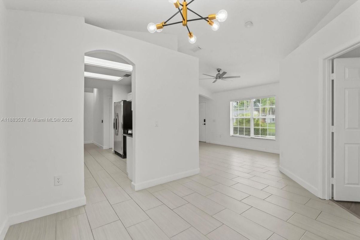 Empty room, Interior, Kitchen, Pendant Lights