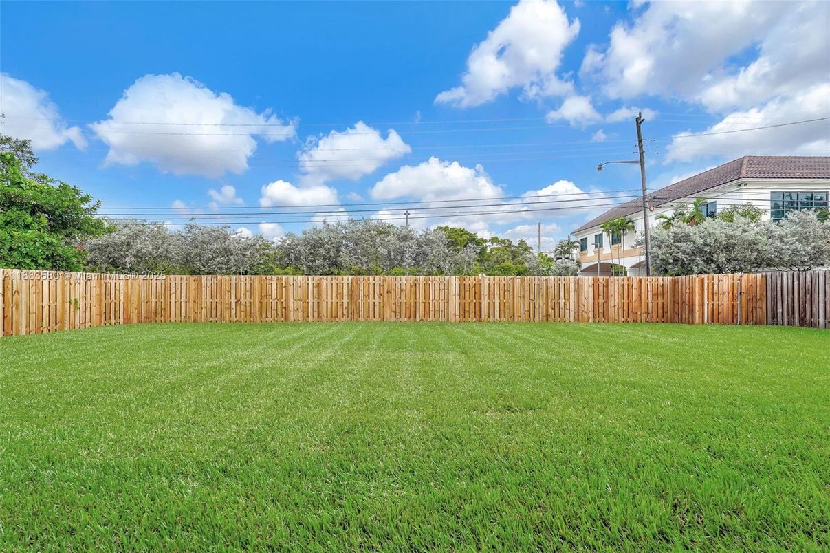 Backyard, Exterior