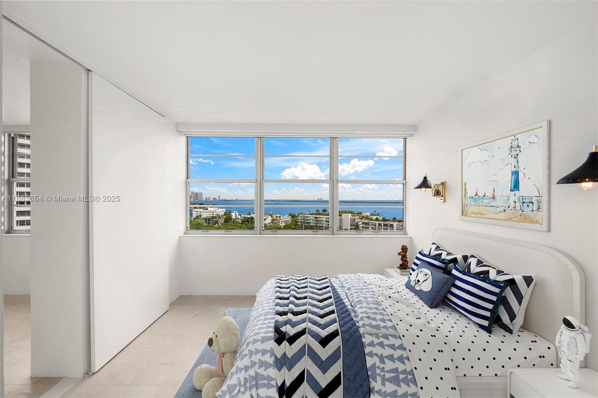 Bedroom, Interior, Water