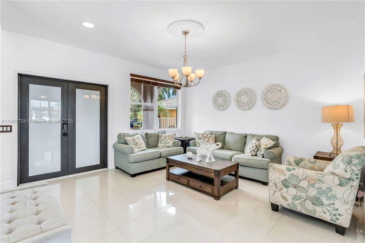 Chandelier, Interior, Living room, Recessed Lighting