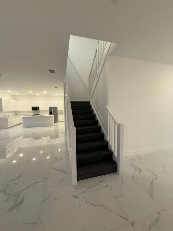 Interior, Kitchen, Marble, Recessed Lighting