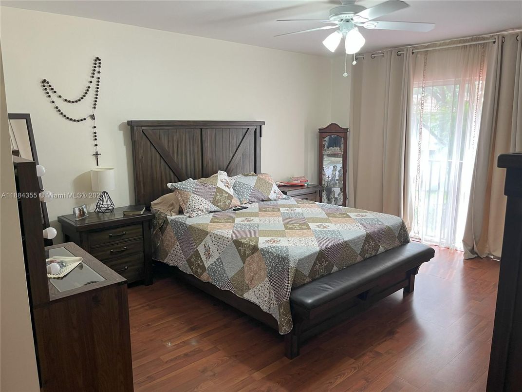 Bedroom, Interior, Wood Texture Flooring