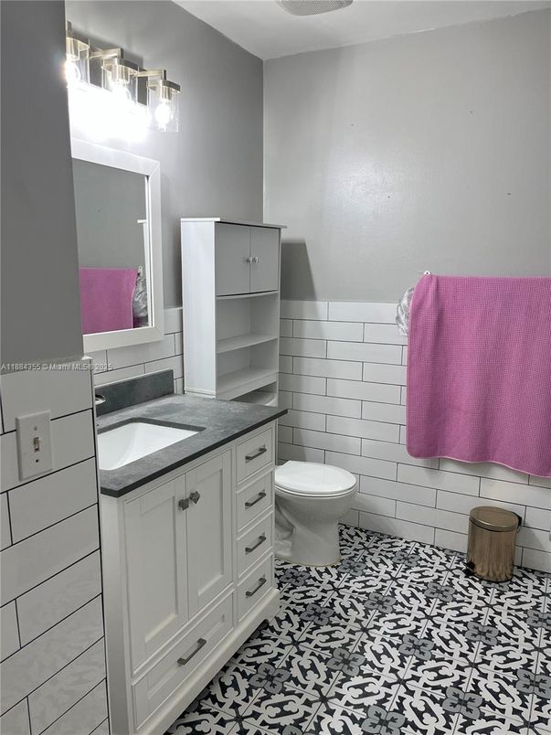 Bathroom, Interior