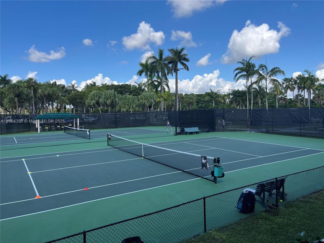 Exterior, Tennis Courts