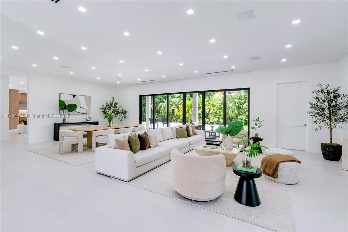 Game Room, Interior, Living room, Recessed Lighting