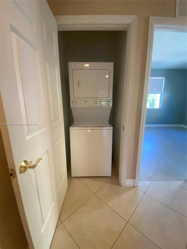 Interior, Recessed Lighting, Utility Closets, Washer, Water