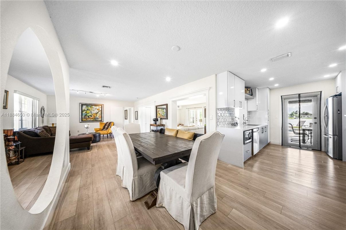 Dining room, Interior, Kitchen, Living room, Recessed Lighting, Wood Texture Flooring