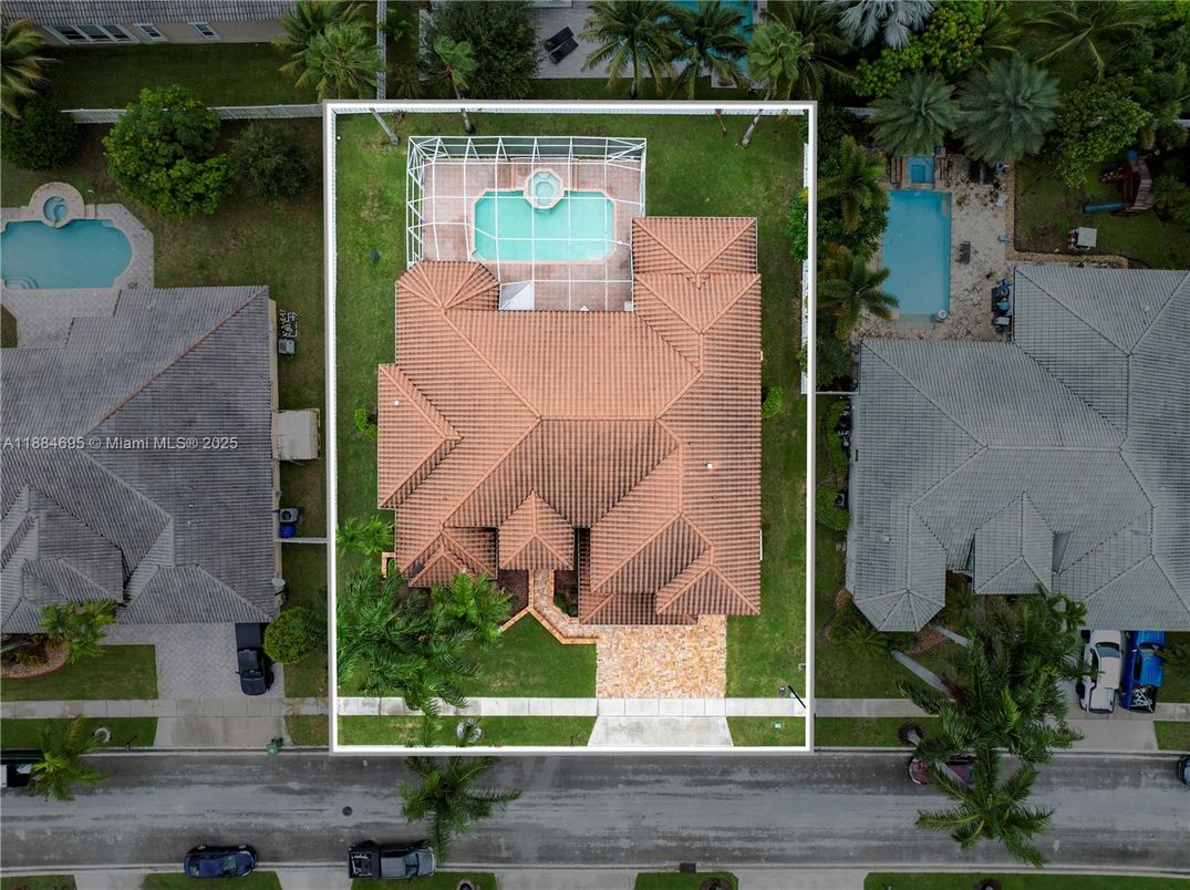 Exterior, Drone