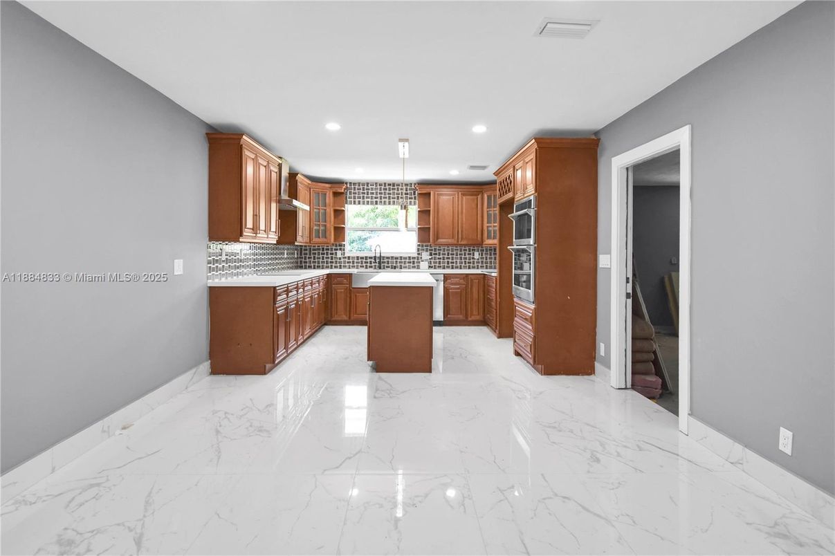 Interior, Kitchen, Marble, Pendant Lights, Recessed Lighting