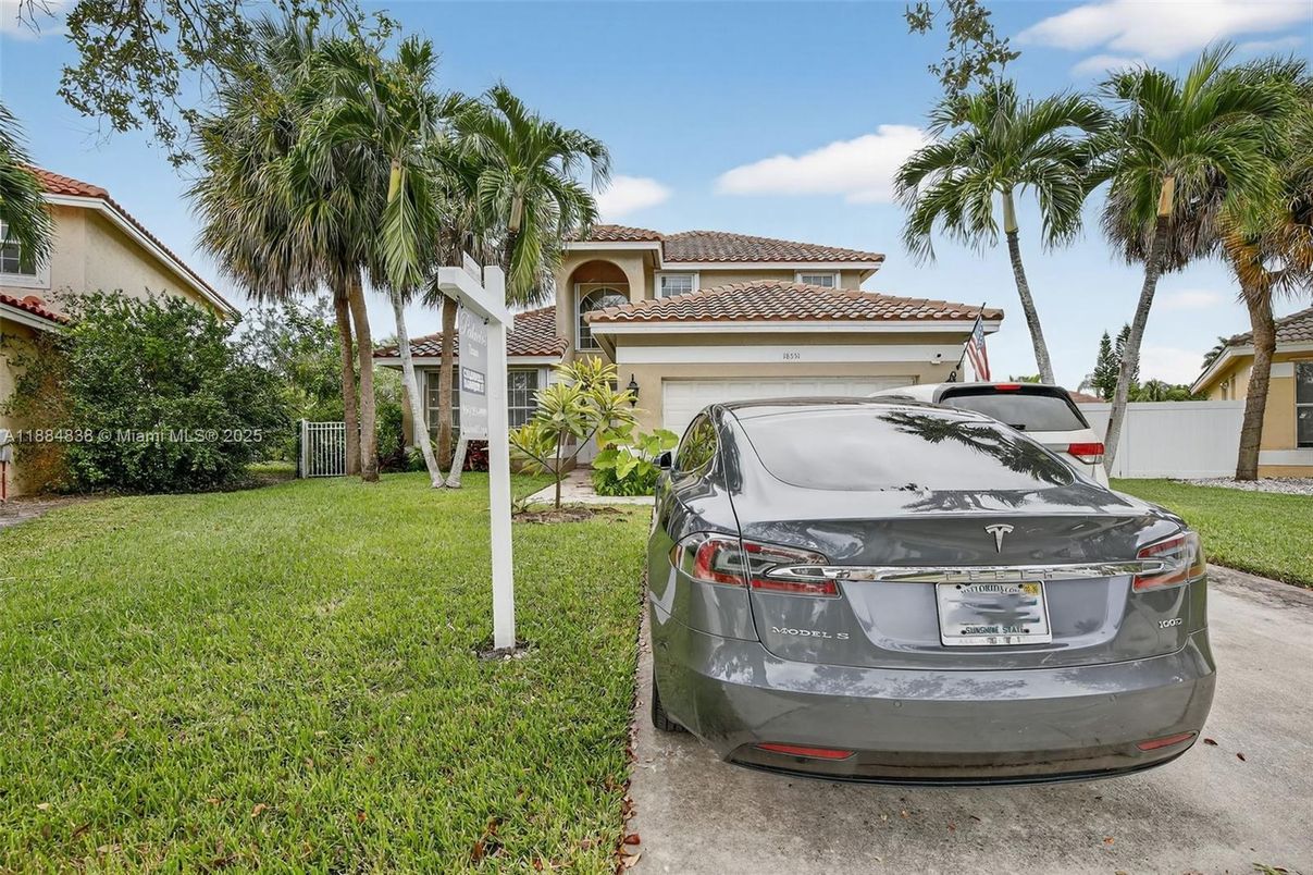 Attached, Backyard, Exterior, Facade, Mediterranean