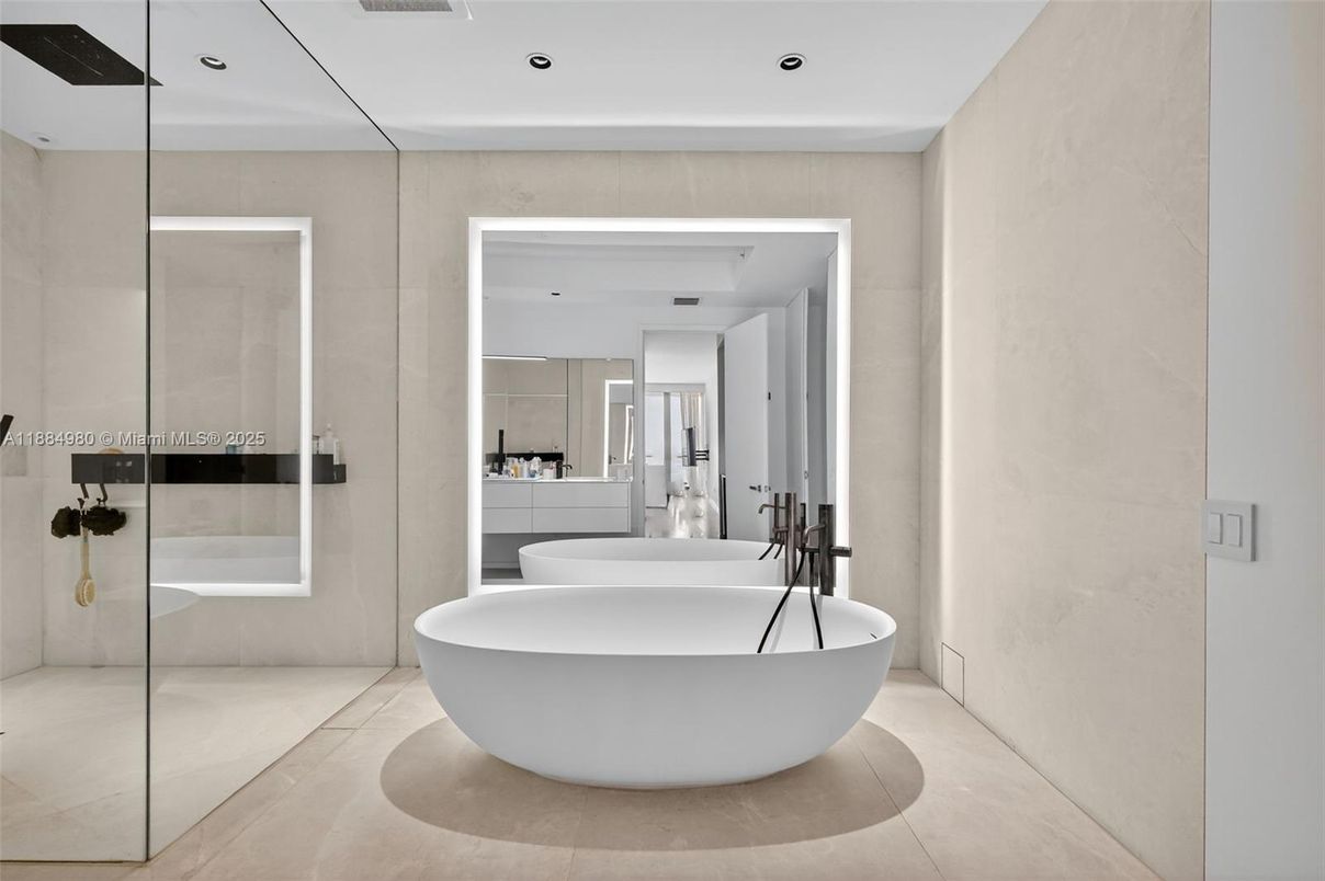 Bathroom, Free Standing Baths, Glass Shower, Interior, Recessed Lighting