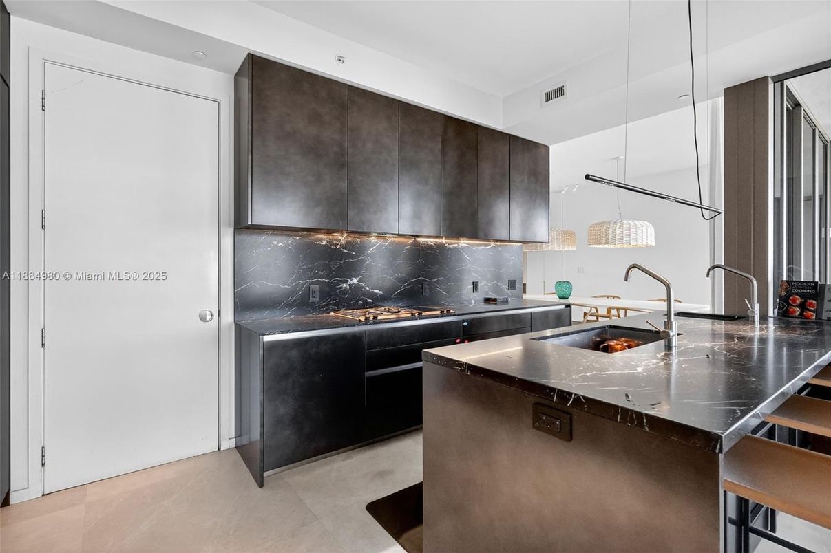 Interior, Kitchen, Marble Walls, Pendant Lights