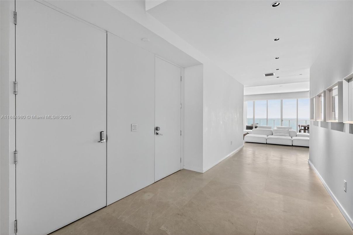 Interior, Recessed Lighting, Water