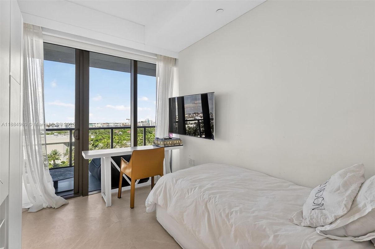 Bedroom, Home Office, Interior, Water