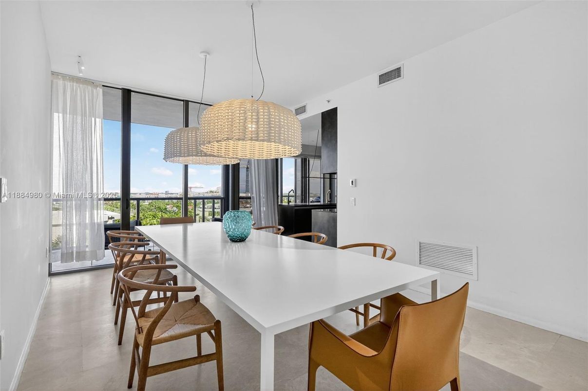 Chandelier, Dining room, Interior, Pendant Lights