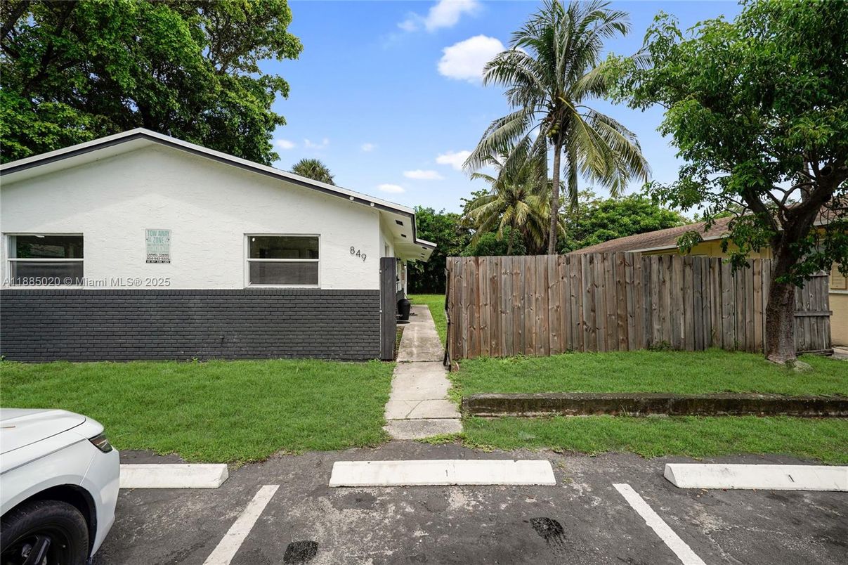 Backyard, Exterior