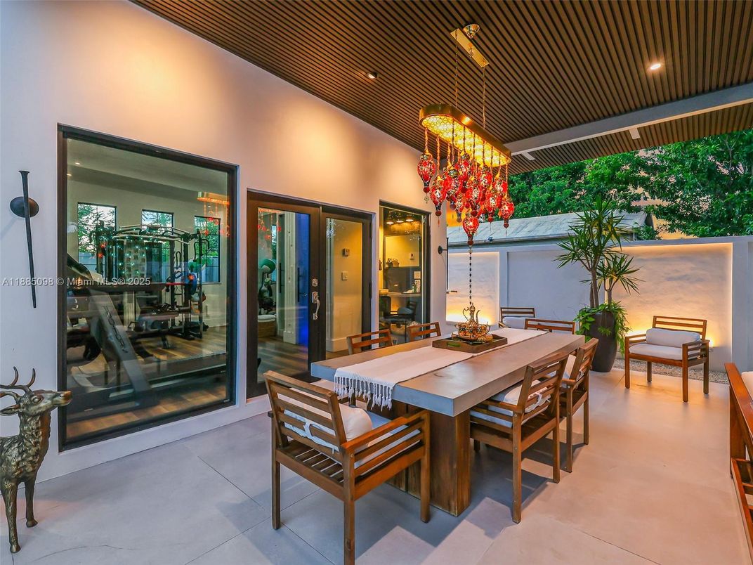 Chandelier, Dining room, Interior, Recessed Lighting