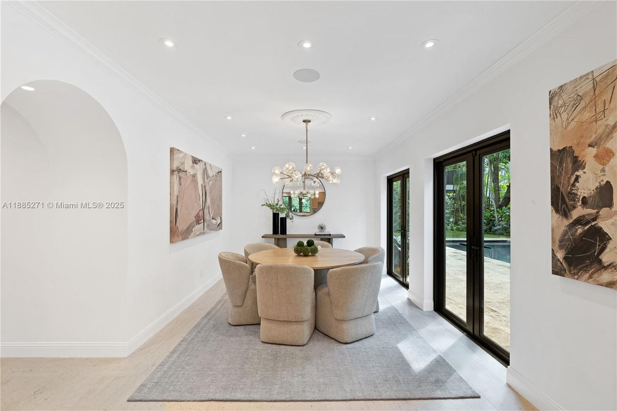 Dining room, Interior, Pendant Lights, Recessed Lighting, Wood Texture Flooring