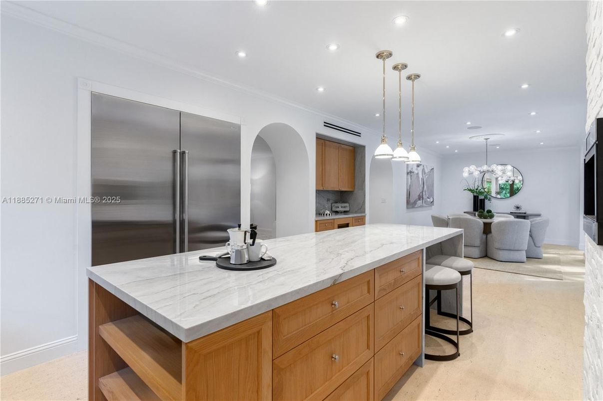 Interior, Kitchen, Pendant Lights, Recessed Lighting, Stainless Steel Appliances