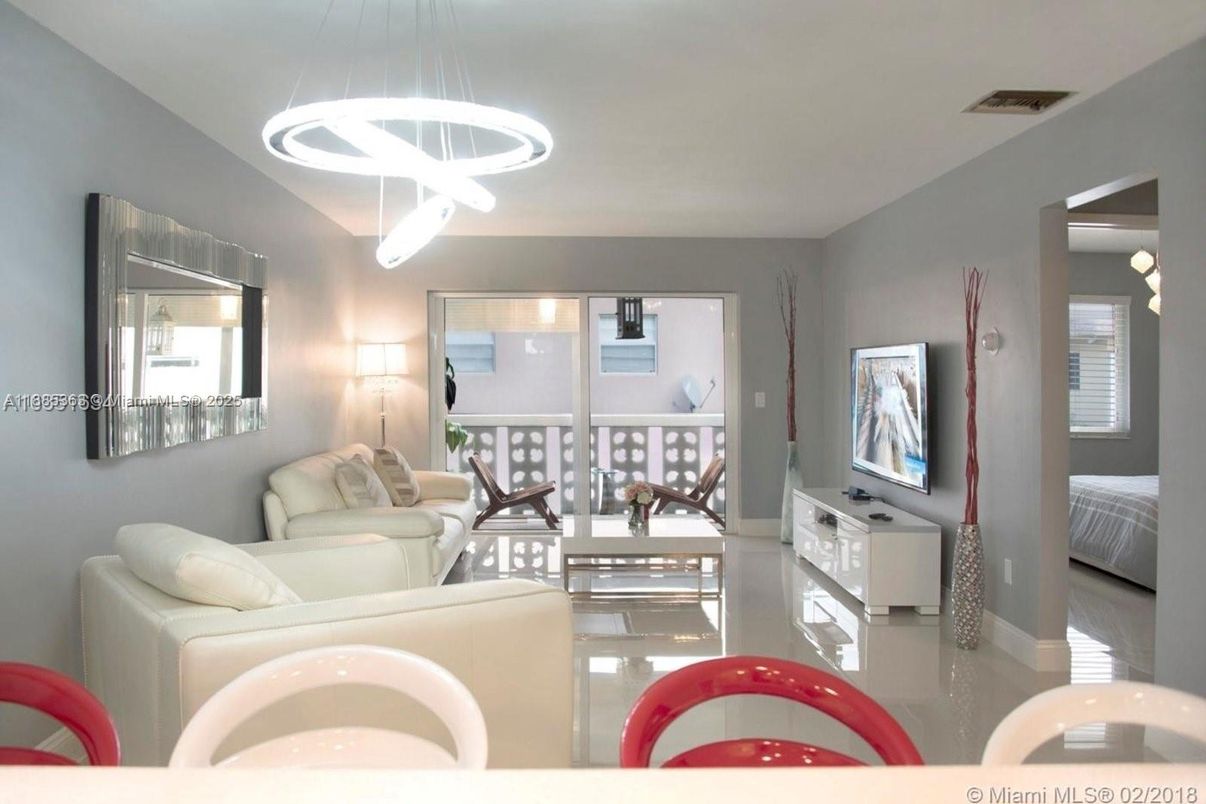 Interior, Living room, Pendant Lights