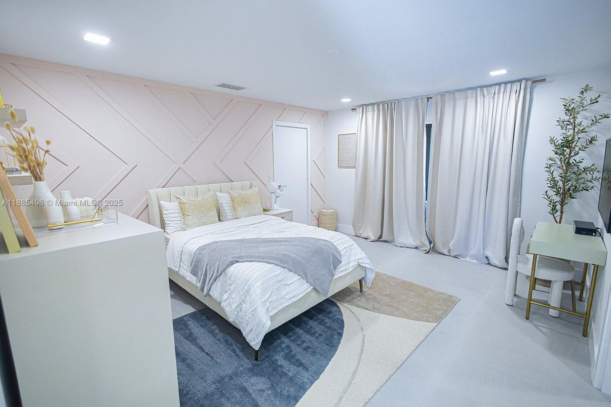 Bedroom, Interior, Recessed Lighting