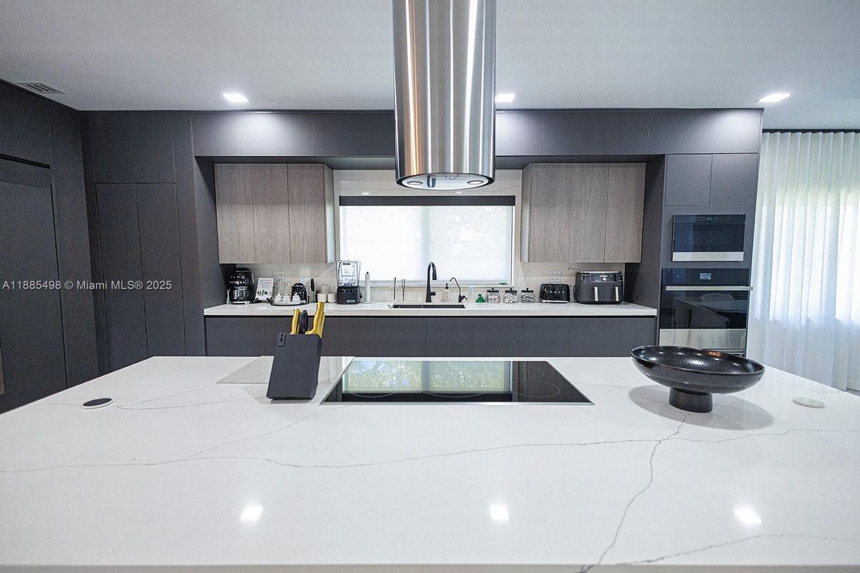 Interior, Kitchen, Recessed Lighting