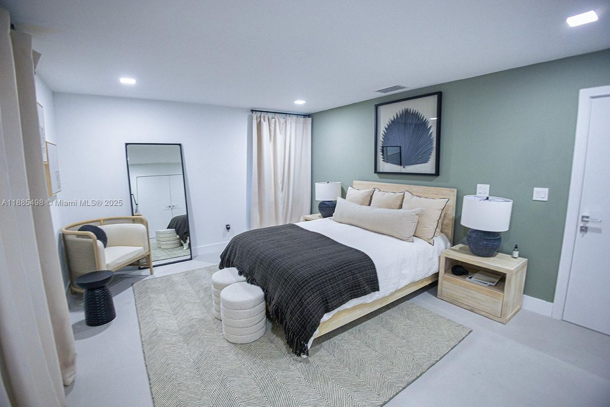 Bedroom, Interior, Recessed Lighting