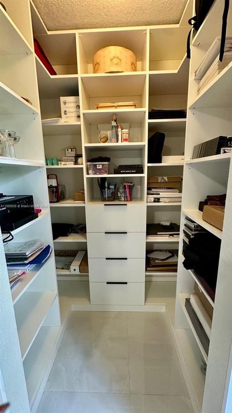 Interior, Walk-in Closets