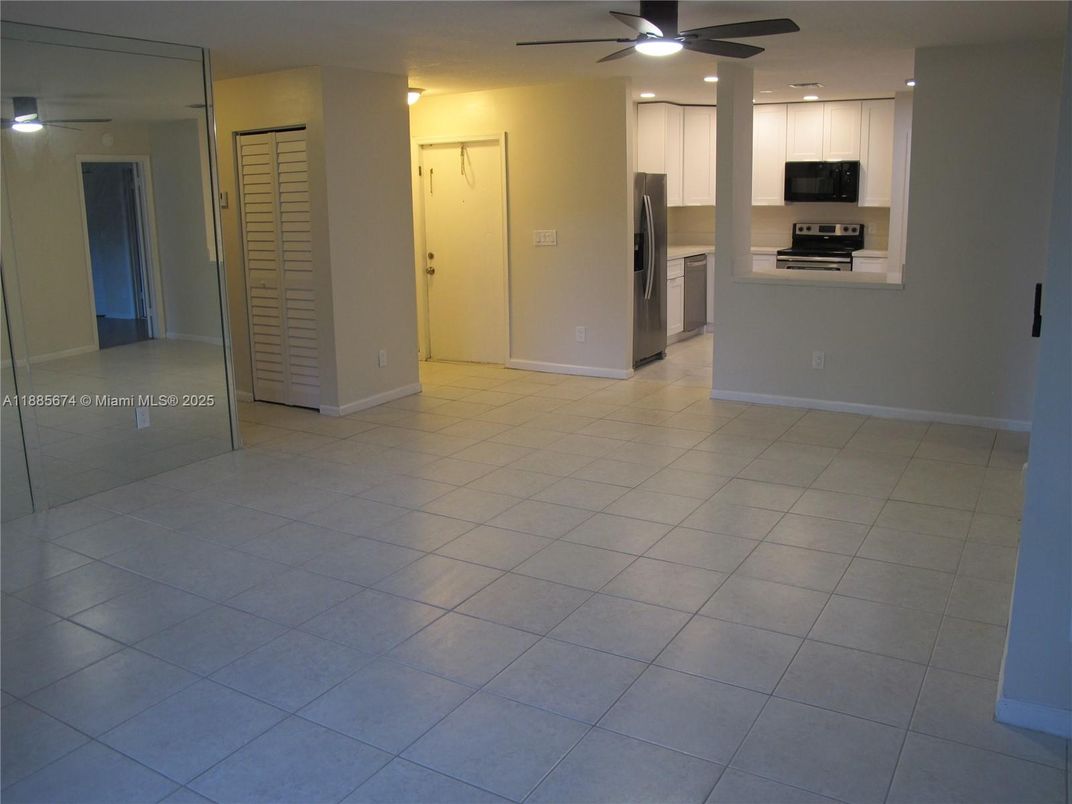 Empty room, Interior, Kitchen, Recessed Lighting, Stainless Steel Appliances