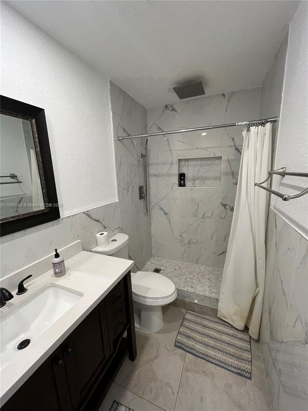 Bathroom, Interior, Marble Walls