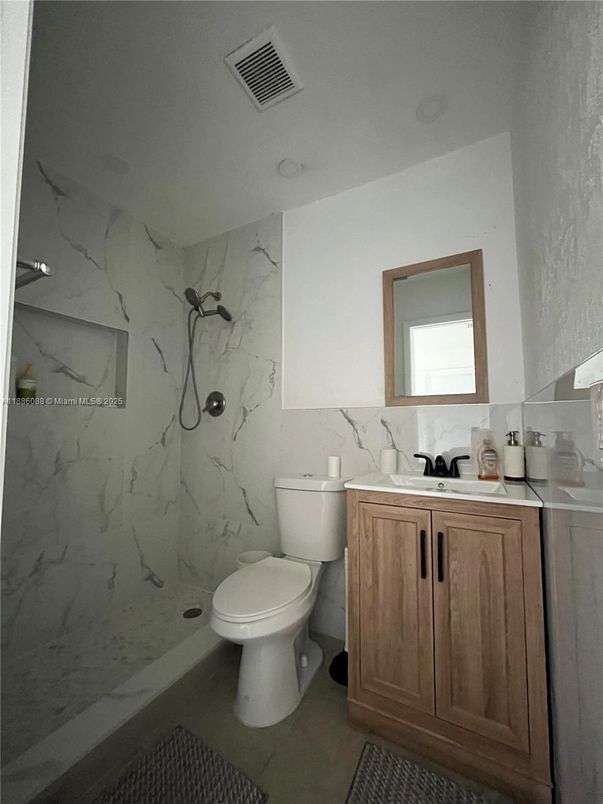 Bathroom, Interior, Marble Walls