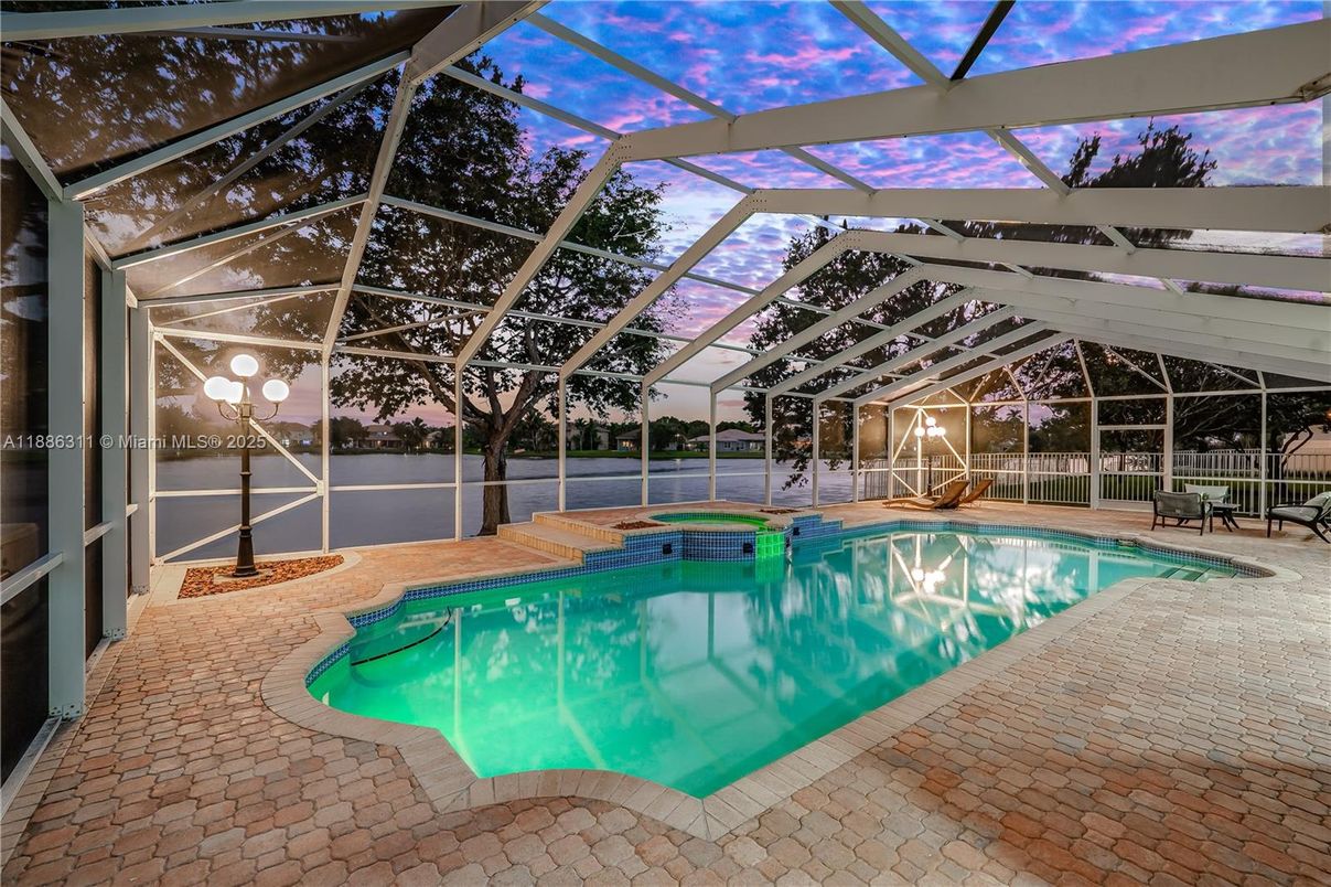 Glass Ceilings, Interior, Pool, Sun Room, Water