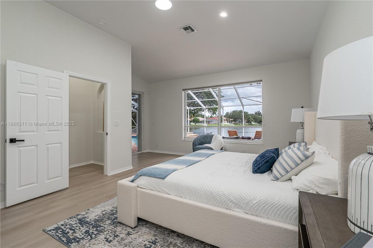 Bedroom, Interior, Recessed Lighting, Water, Wood Texture Flooring