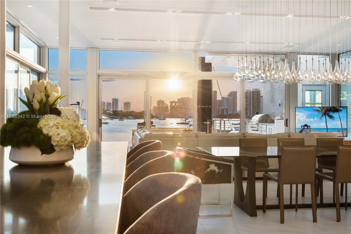 Dining room, Interior, Pendant Lights, Water