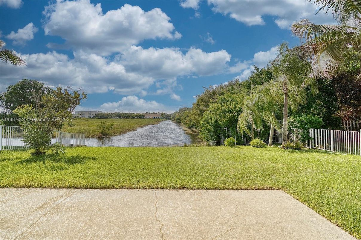 Backyard, Exterior, Water