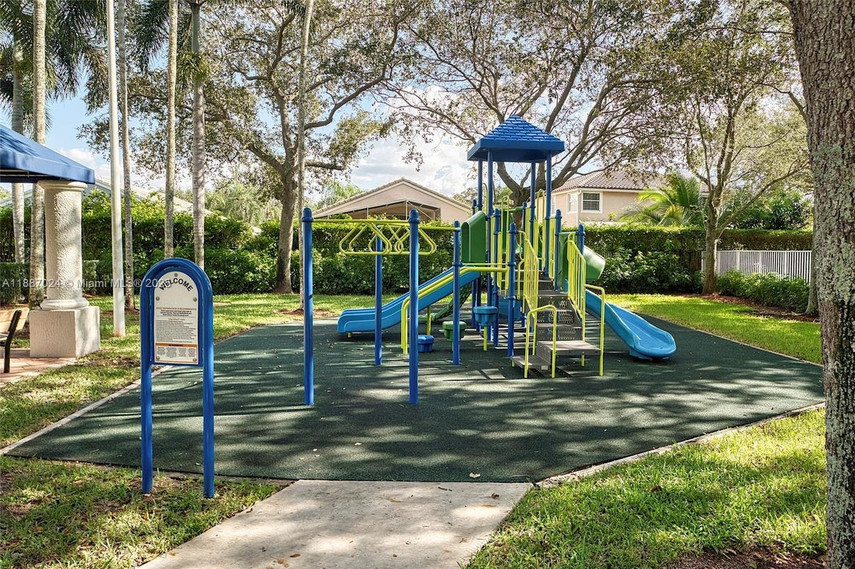 Backyard, Exterior, Playground