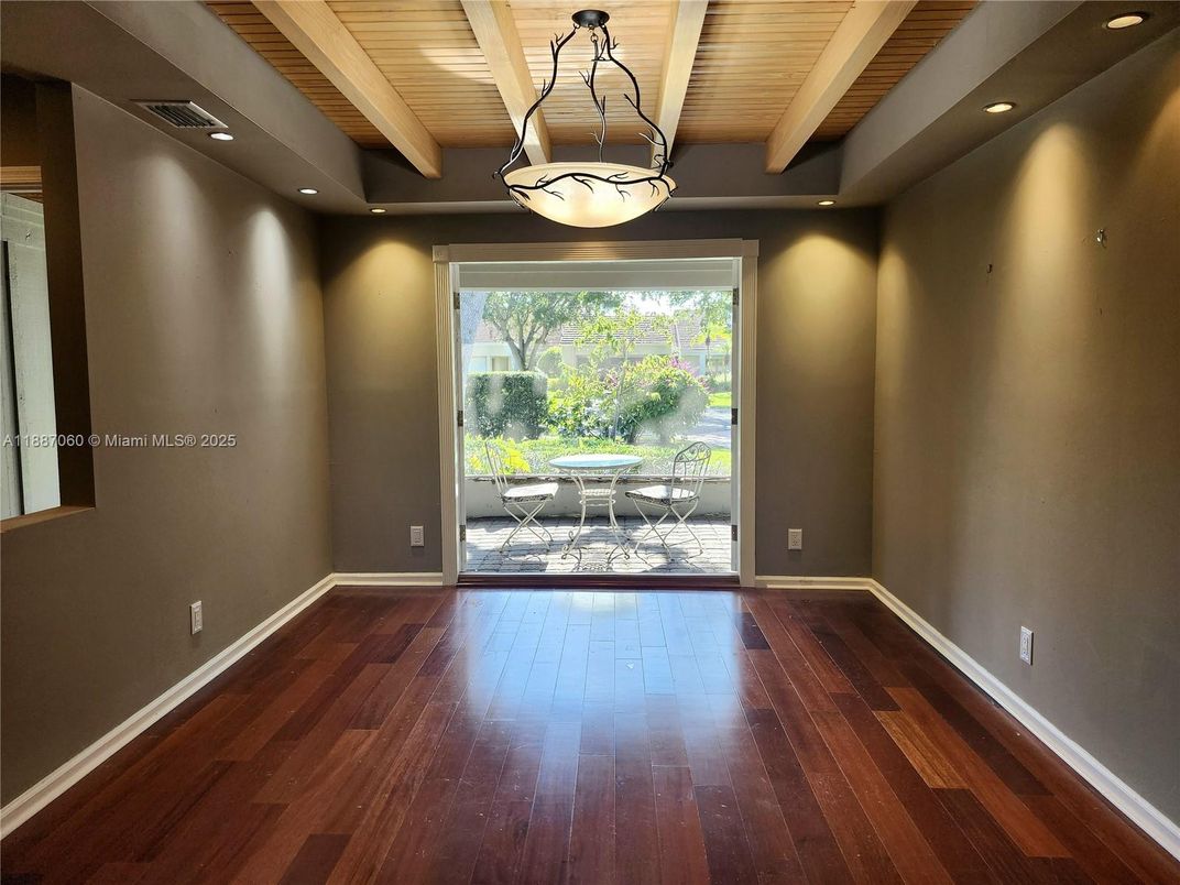 Empty room, Interior, Pendant Lights, Recessed Lighting, Wooden Ceilings, Wood Texture Flooring