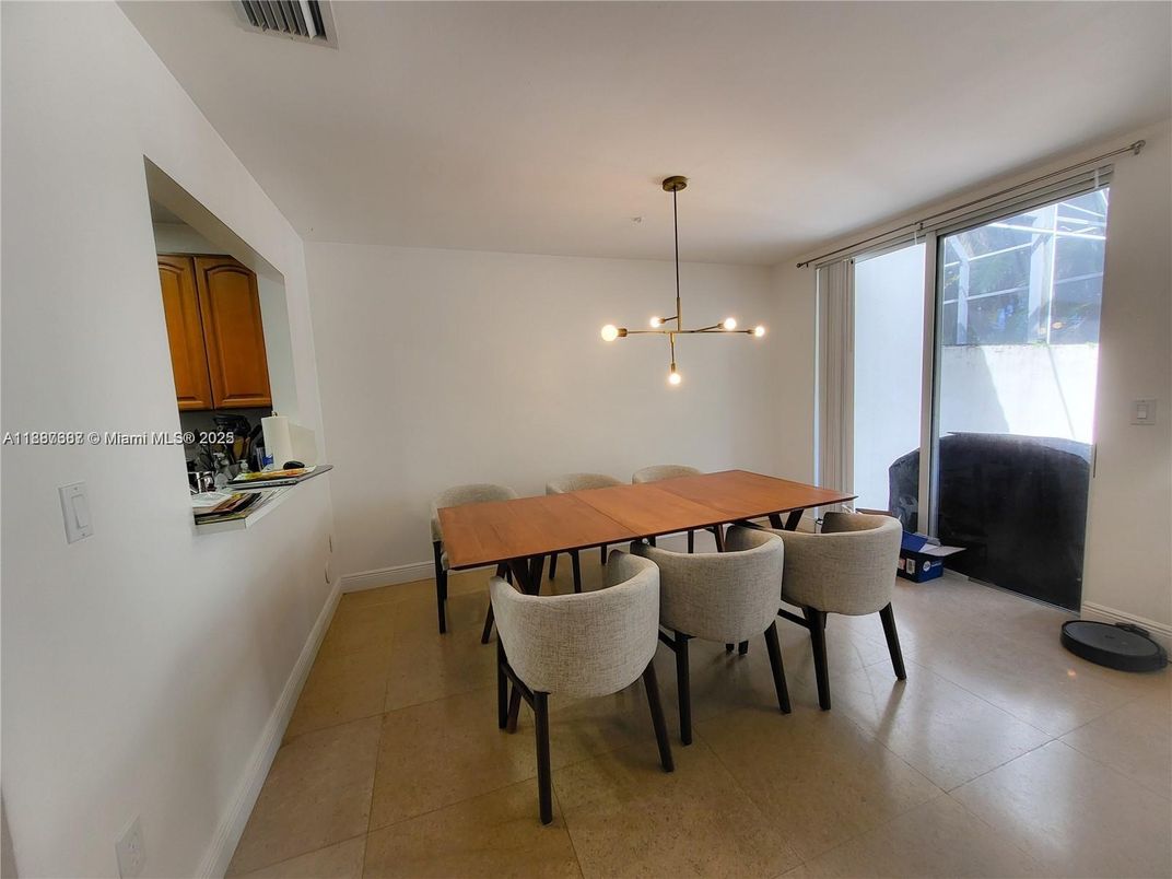 Dining room, Interior, Pendant Lights