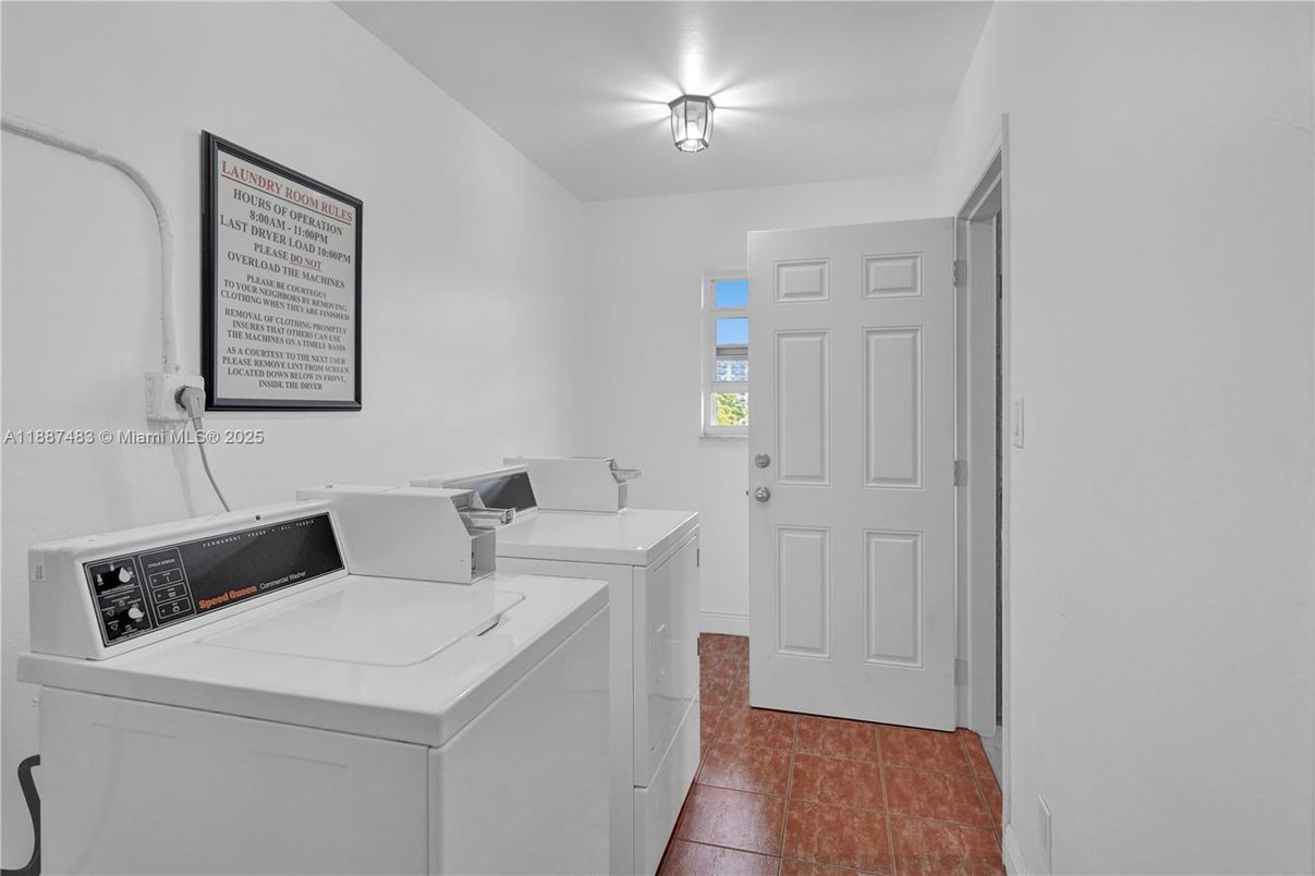 Interior, Washer