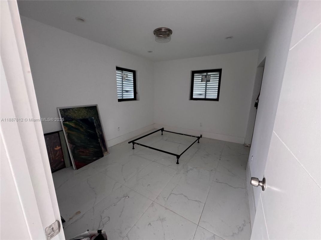 Empty room, Interior, Marble