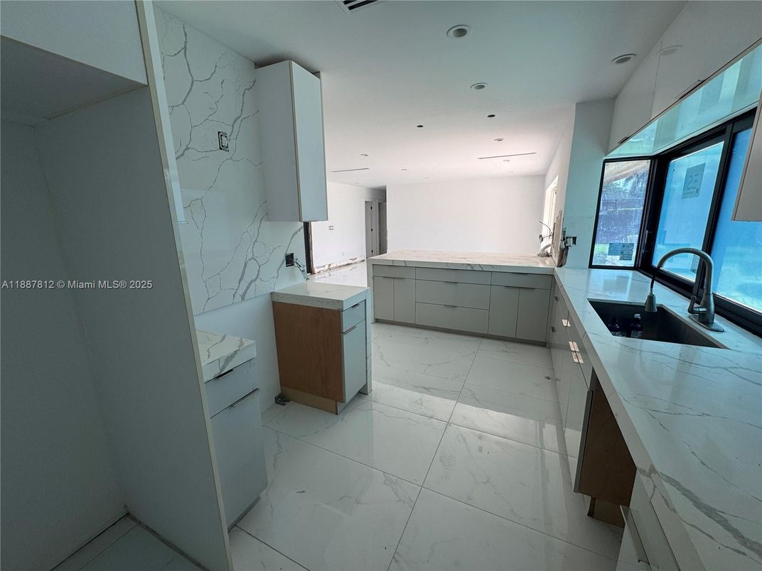 Interior, Kitchen, Marble, Marble Walls, Recessed Lighting
