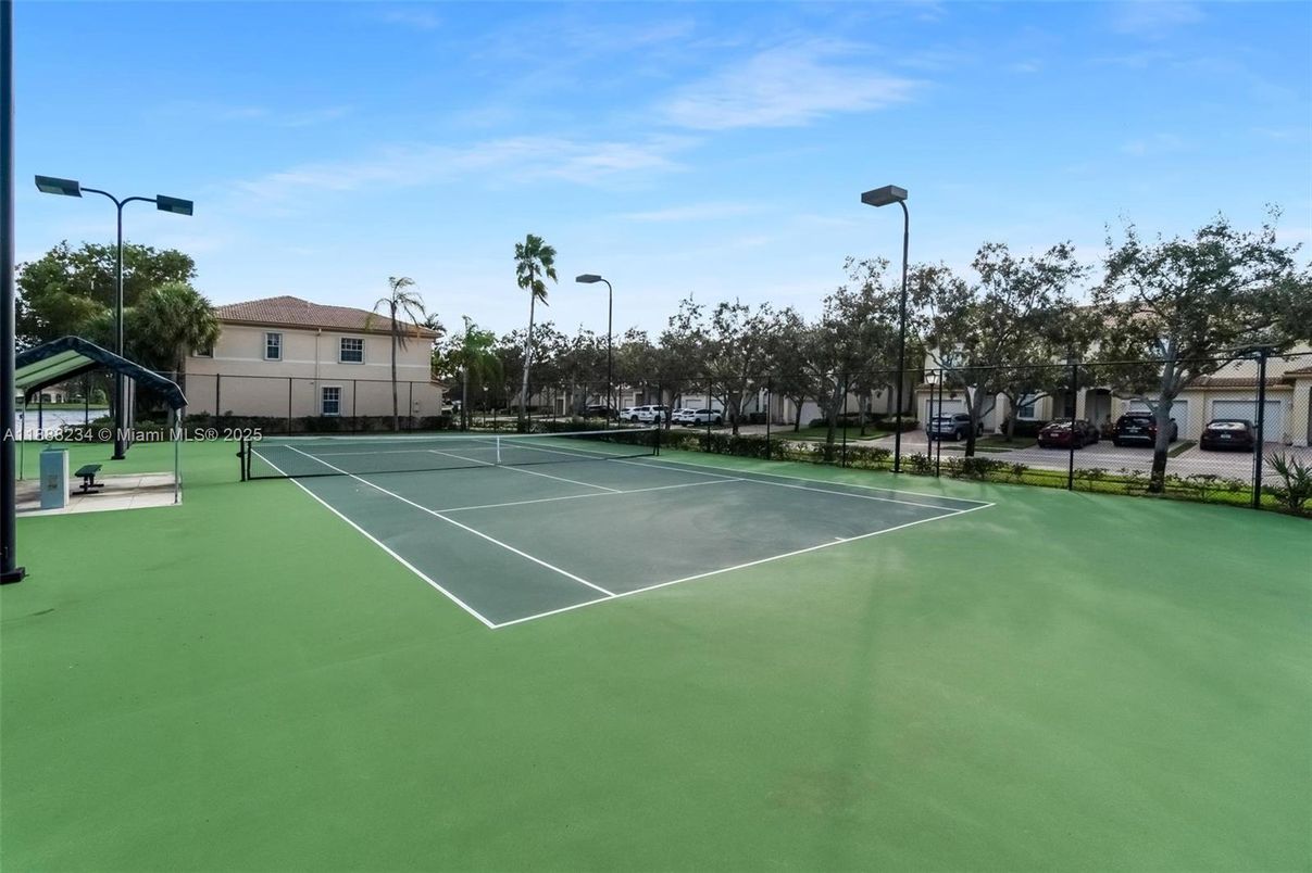 Exterior, Tennis Courts