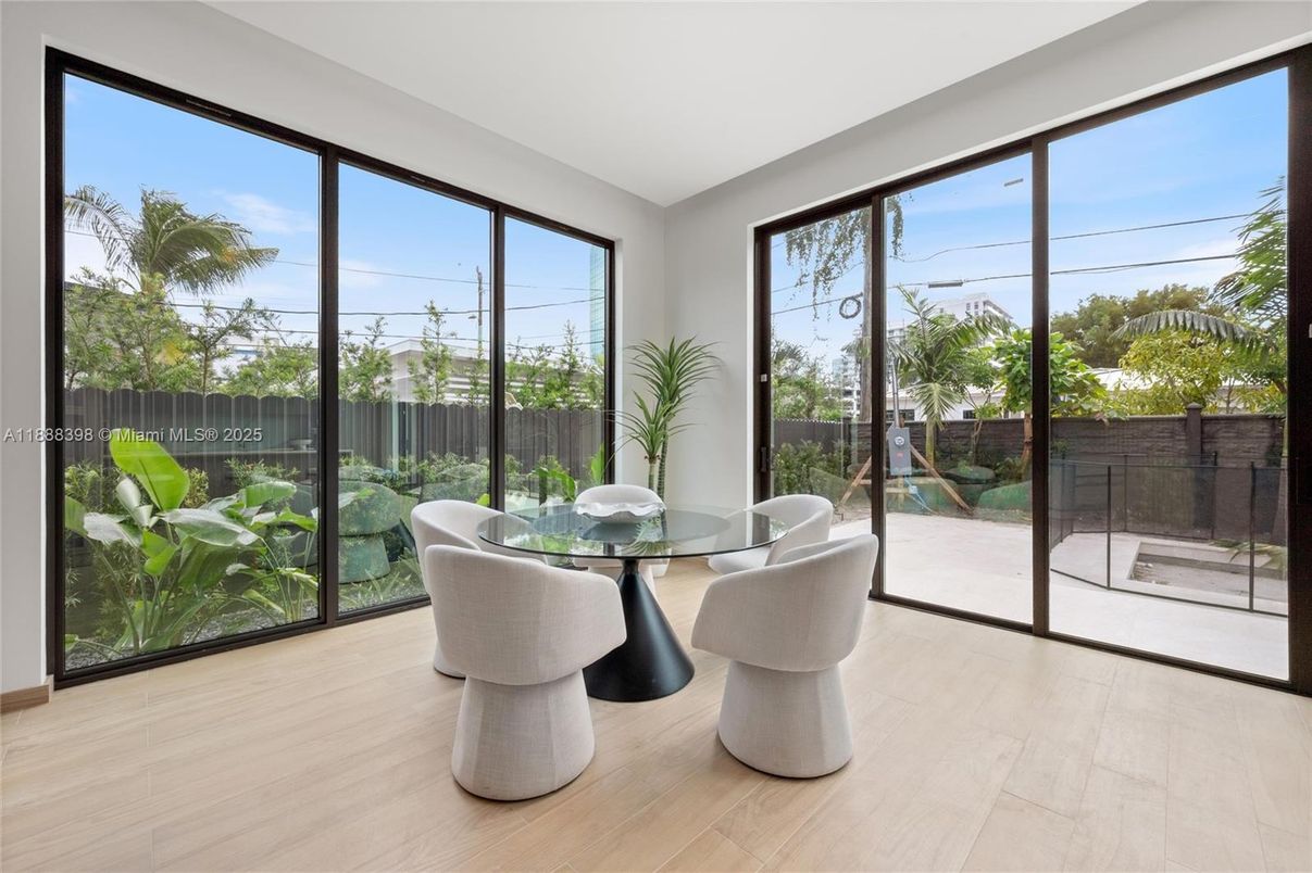 Dining room, Interior, Wood Texture Flooring