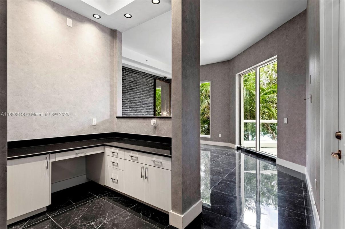 Interior, Marble, Recessed Lighting