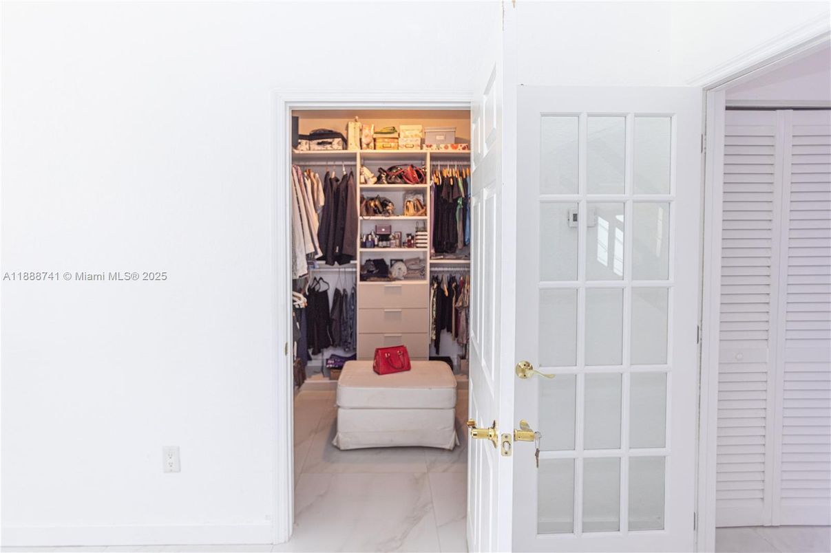 Interior, Marble, Walk-in Closets