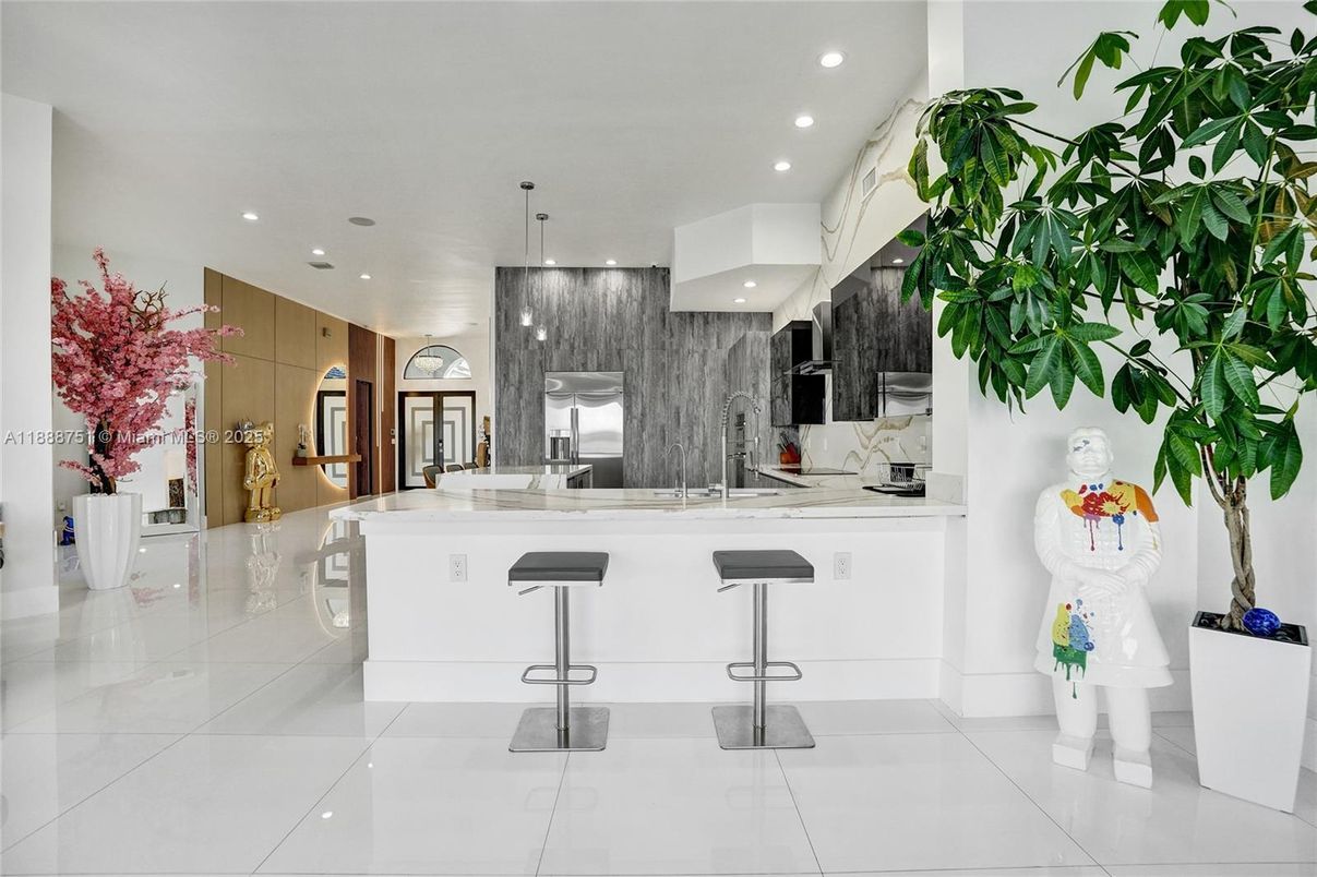 Interior, Kitchen, Pendant Lights, Recessed Lighting