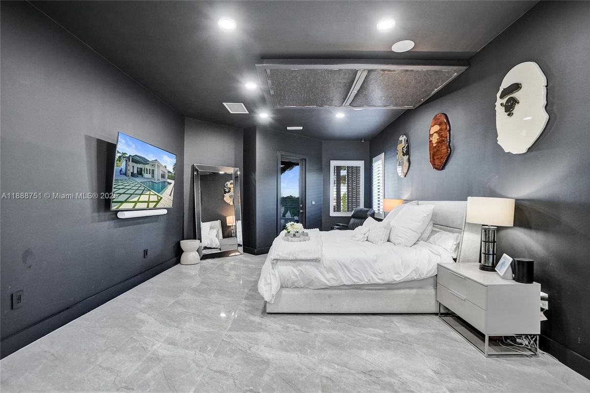 Bedroom, Interior, Recessed Lighting