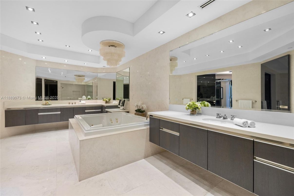 Bathroom, Dual Sink Vanities, Interior, Marble, Recessed Lighting